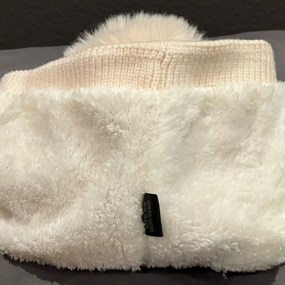 Cozy Glam Ivory Or Black Smiley Face Beanie w/Pom Pom NWT main image 5